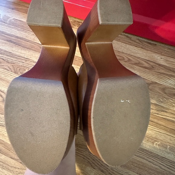 Block Heels - Picture 3 of 3